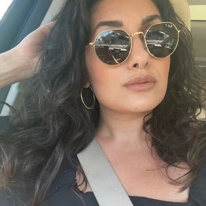 Meet your Posher, Elle